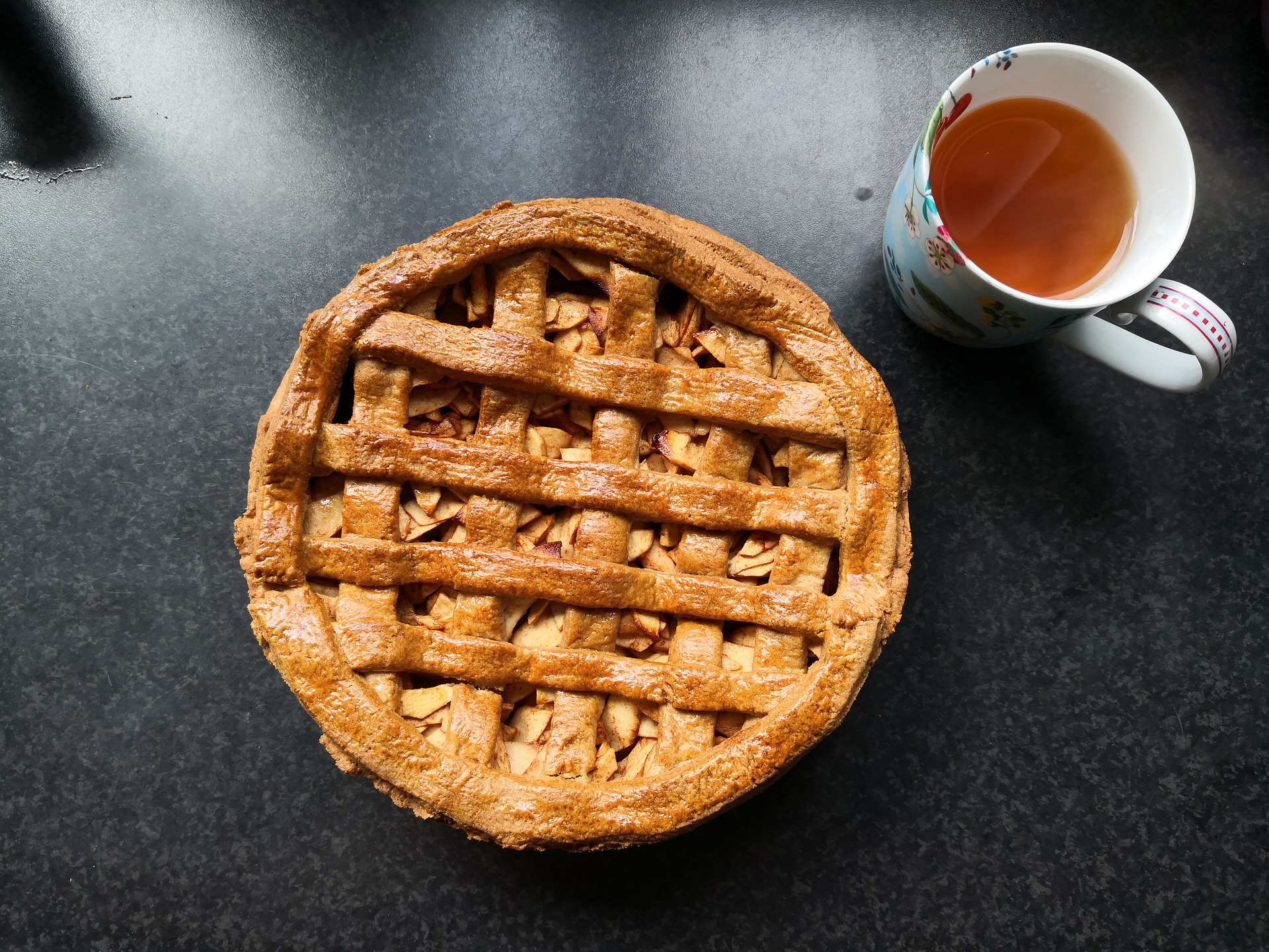 Vegan Apple Pie With Caramel Drizzle Recipe